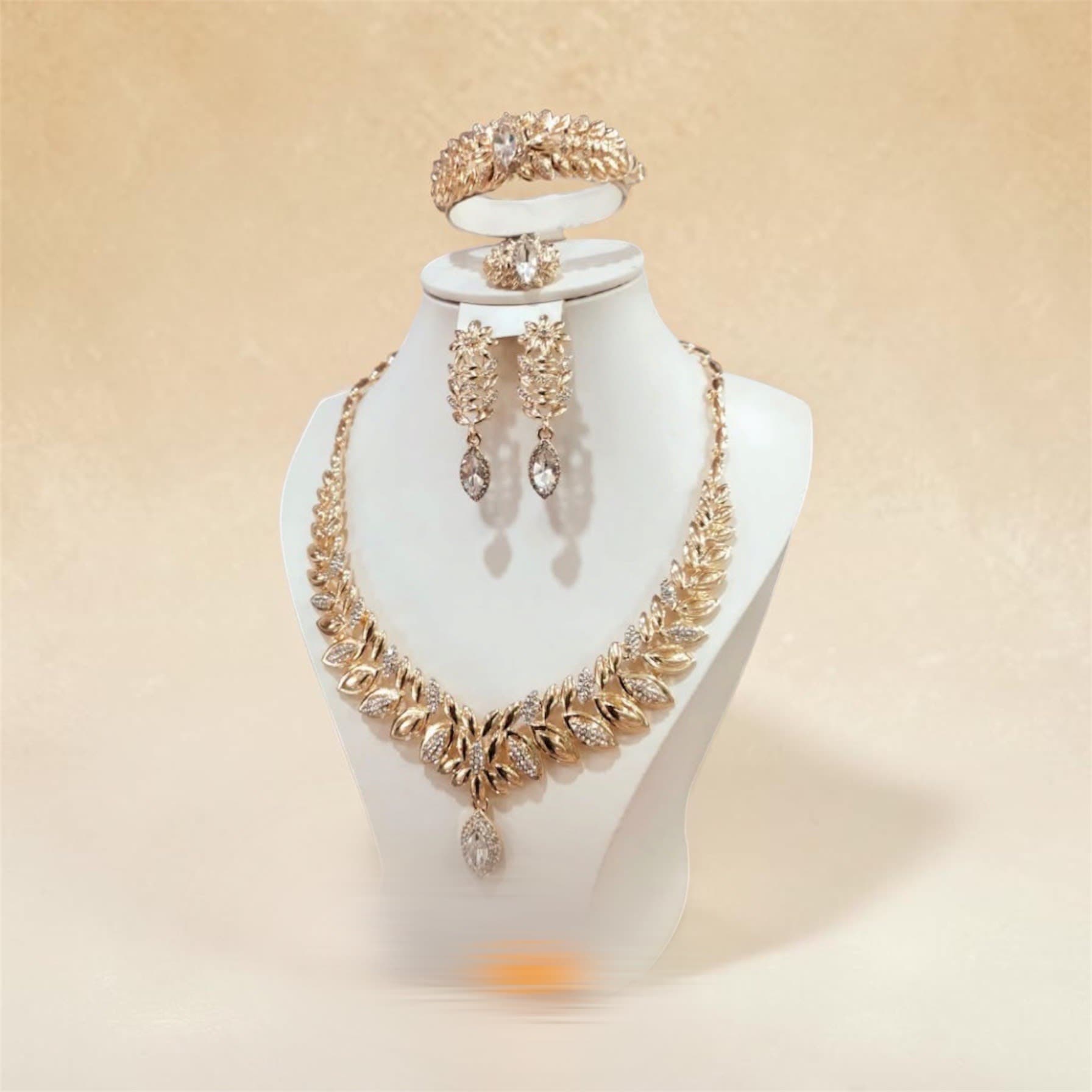 � طقم مجوهرات فاخر للعرائس والمناسبات – Juba Collection